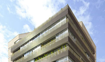 Torre Bamb&uacute; (Bogot&aacute;, Colombia) - Entorno AID (Jose Helo, Manuel Laverde, Juan Perez, Oscar Rodriguez) y CMS+GMP (Camilo Manrique)