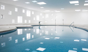 Piscina climatizada y Spa en Mallorca (Isla de Mallorca, Espa&ntilde;a) - A2arquitectos