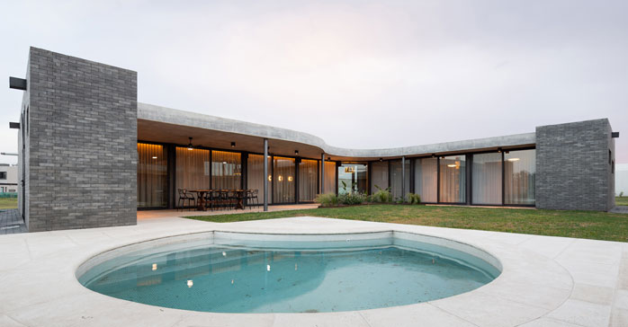 Casa con Alas / Arquitecta Mariel Suárez