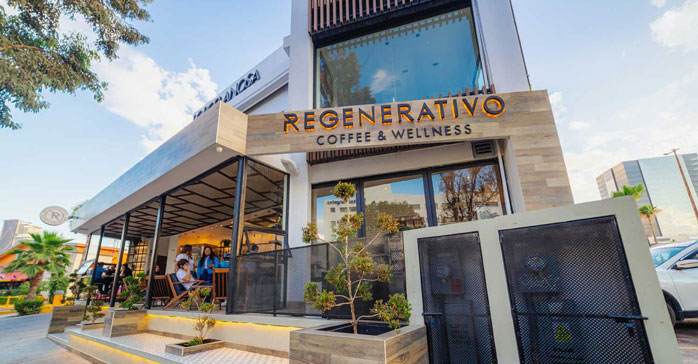 Regenerativo Café / EL arquitectos