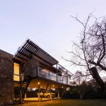 Casa en el río / Juan Alfaro + María Emilia Lafranconi