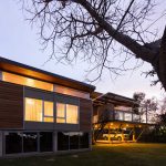 Casa en el río / Juan Alfaro + María Emilia Lafranconi