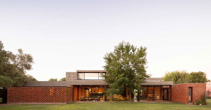 La casa de los 7 patios / Arquitectura Spinetta