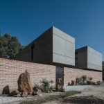 Casa YH / Blending Dots