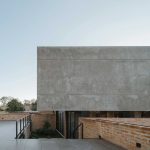 Casa YH / Blending Dots