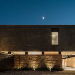 Casa YH / Blending Dots