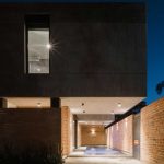 Casa YH / Blending Dots