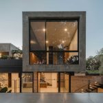 Casa YH / Blending Dots