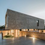 Casa YH / Blending Dots