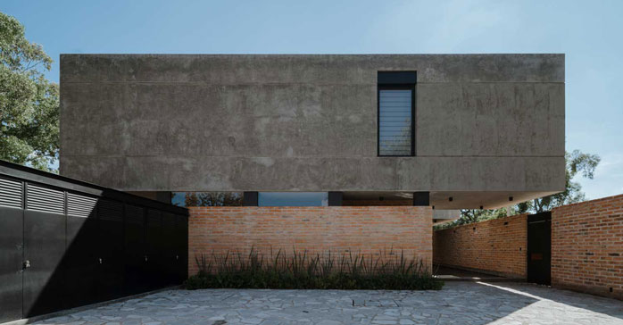 Casa YH / Blending Dots