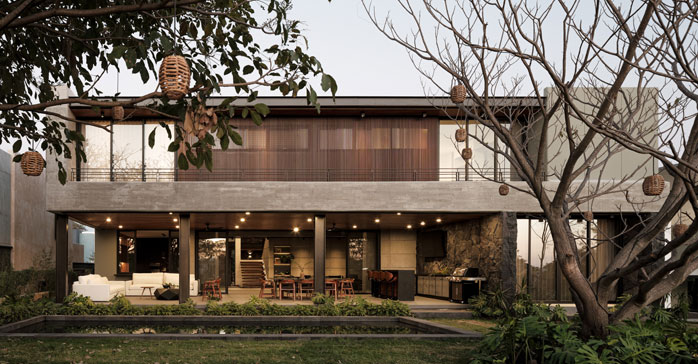 Casa Zenzy / Di Frenna Arquitectos